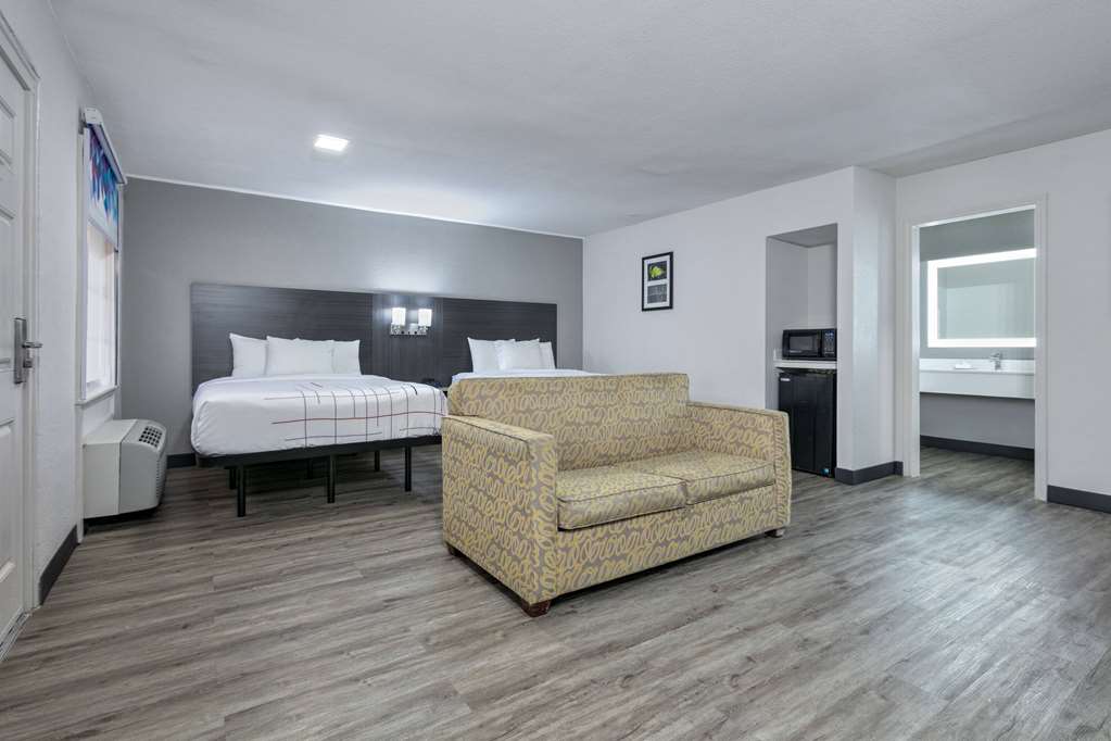 La Quinta Inn by Wyndham Dallas Uptown - photo 57
