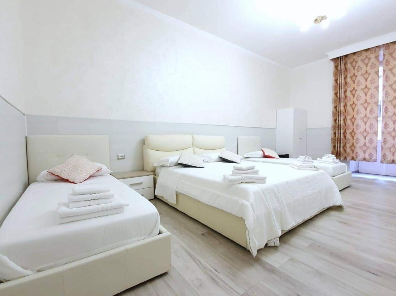 Oscar suite home — 4-Star Luxury Hotel in Rome, Italy