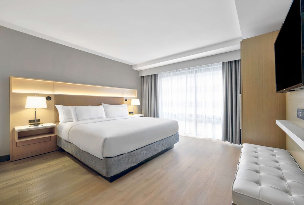 DoubleTree by Hilton Davenport - photo 64