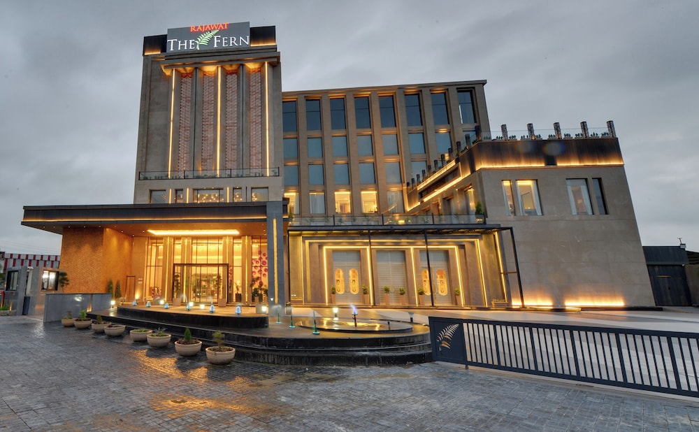 Rajawat The Fern An Ecotel Hotel Kanpur — hotel in Auraiya