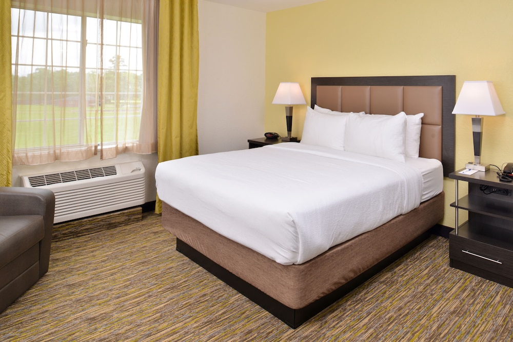 Candlewood Suites Beaumont by IHG - photo 8