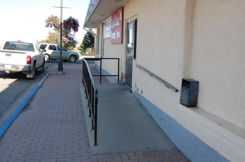 The Home Hotel — Boissevain — photo 3