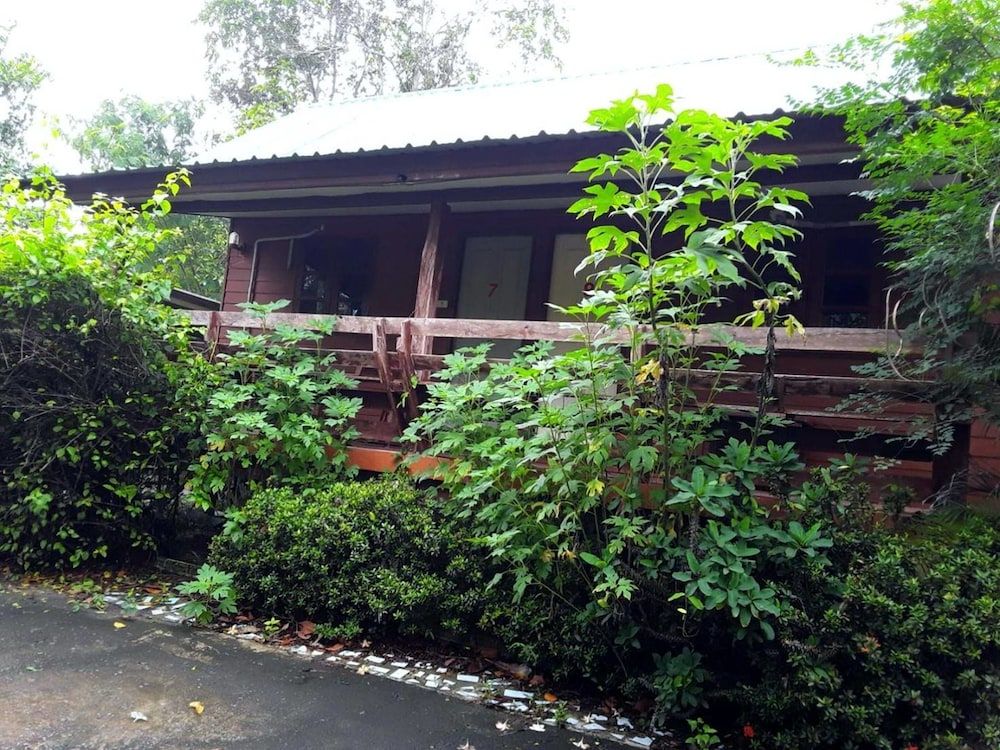 Ruenbua Resort - carbon neutral hotel in Warin Chamrap