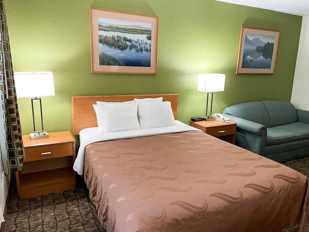 Hudson Inn & Suites - photo 19