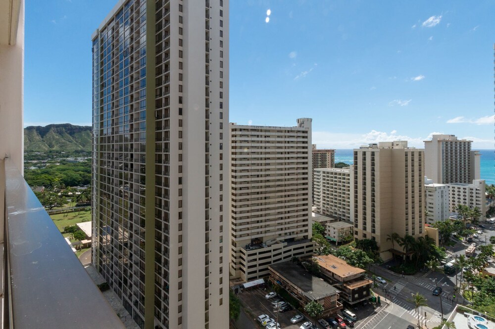 Waikiki Banyan Ocean View Tower 2 Suite 2310 - photo 23