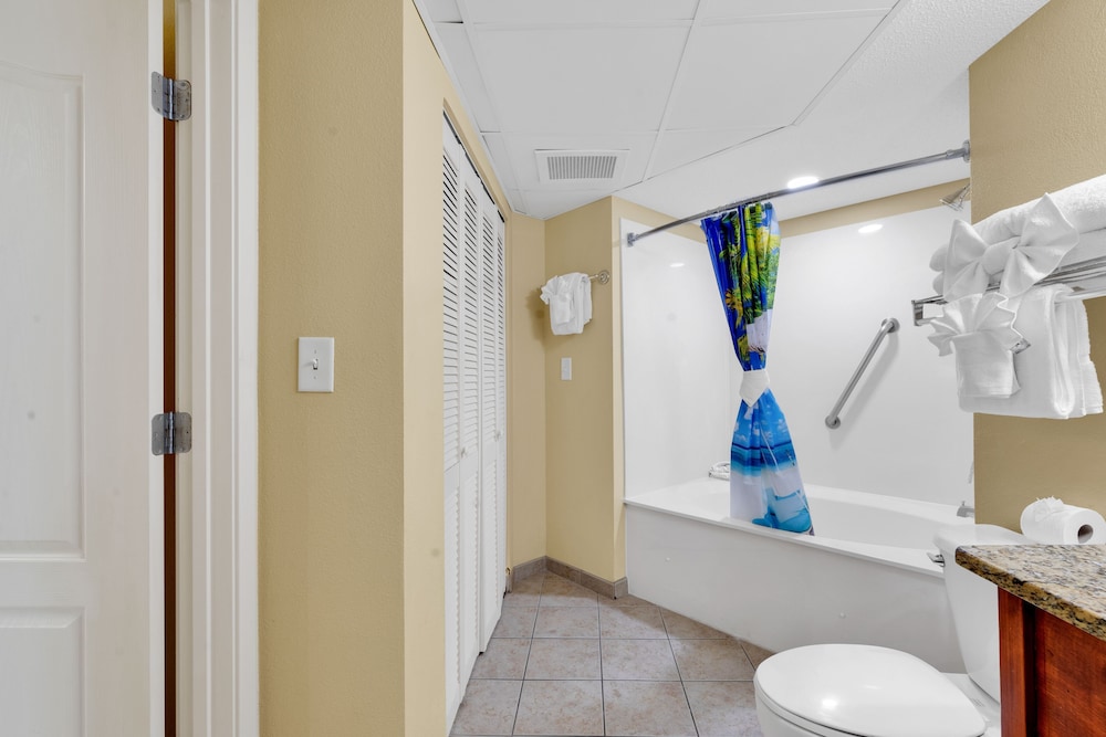 Carolinian Resort Stunning Condos - photo 128