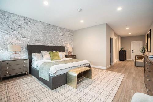 Private Room with Kitchen & Bath 3 - last minute hotel in Bradenton