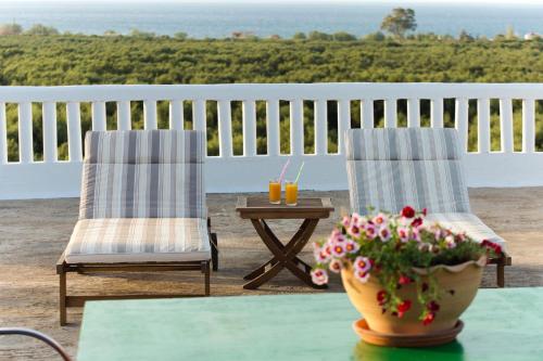 Villa Stefania with Sea View Terrace — 4-Star Luxury Hotel in Kissamos, Greece