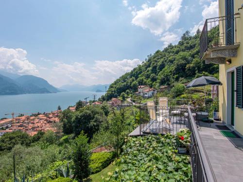 Apartment Casa Bel Sit by Interhome — 4-Star Luxury Hotel in San Siro, Italy