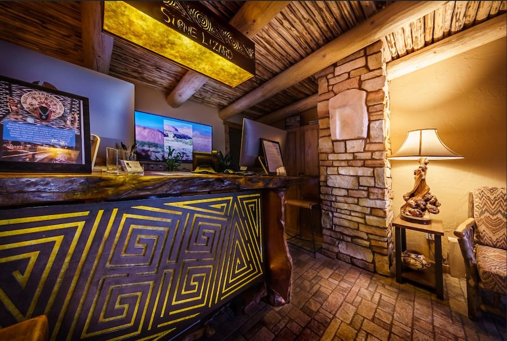 Stone Lizard Lodging - photo 2