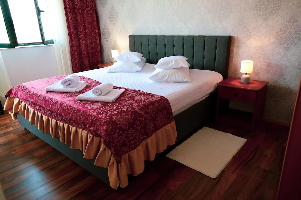 Novis Close to the sea A6 Isabell in Kali, Croatia