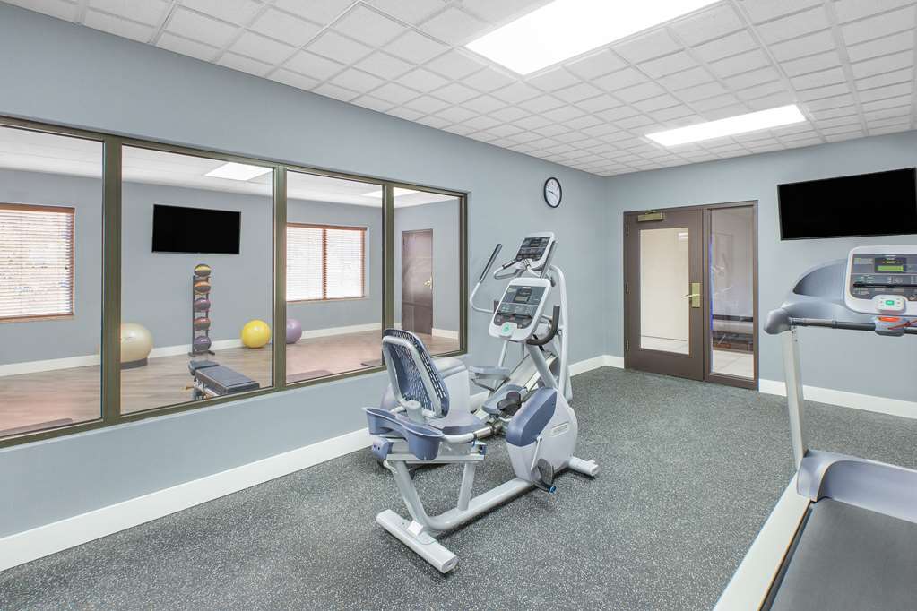 Wingate by Wyndham Sylvania Toledo - photo 9