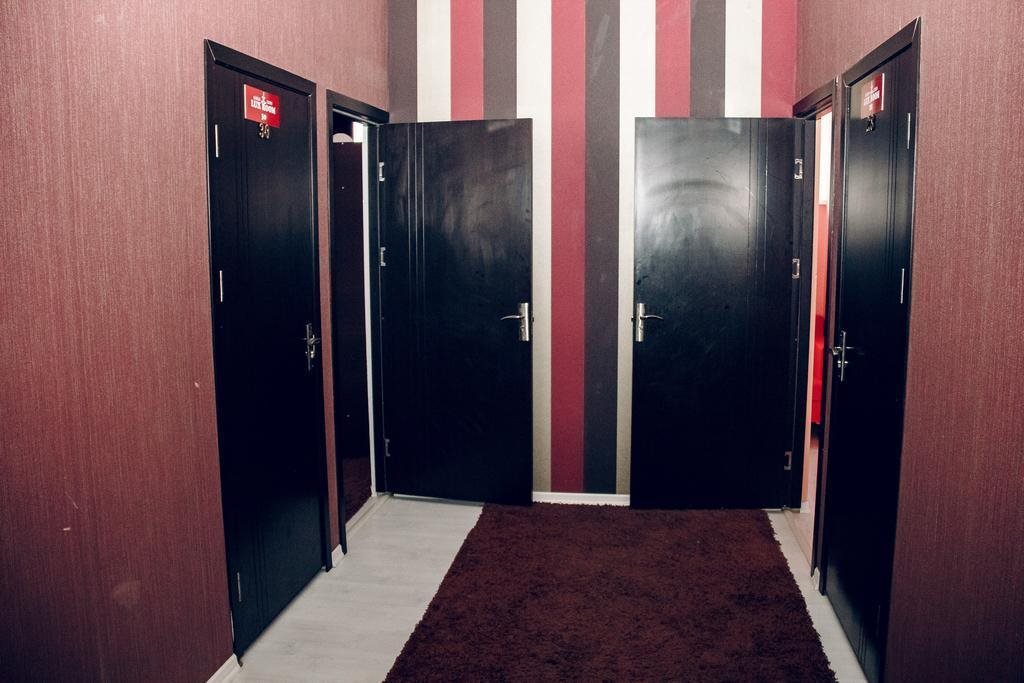 Gold Lion Hotel — hotel in Chisinau