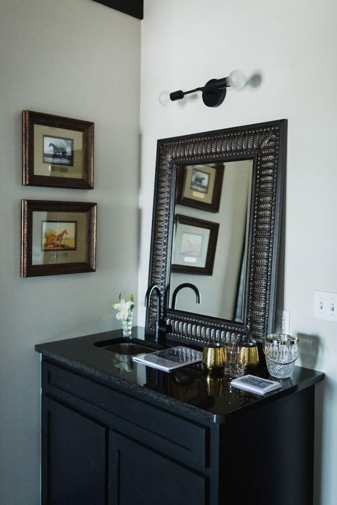 GunRunner Boutique Hotel - photo 60