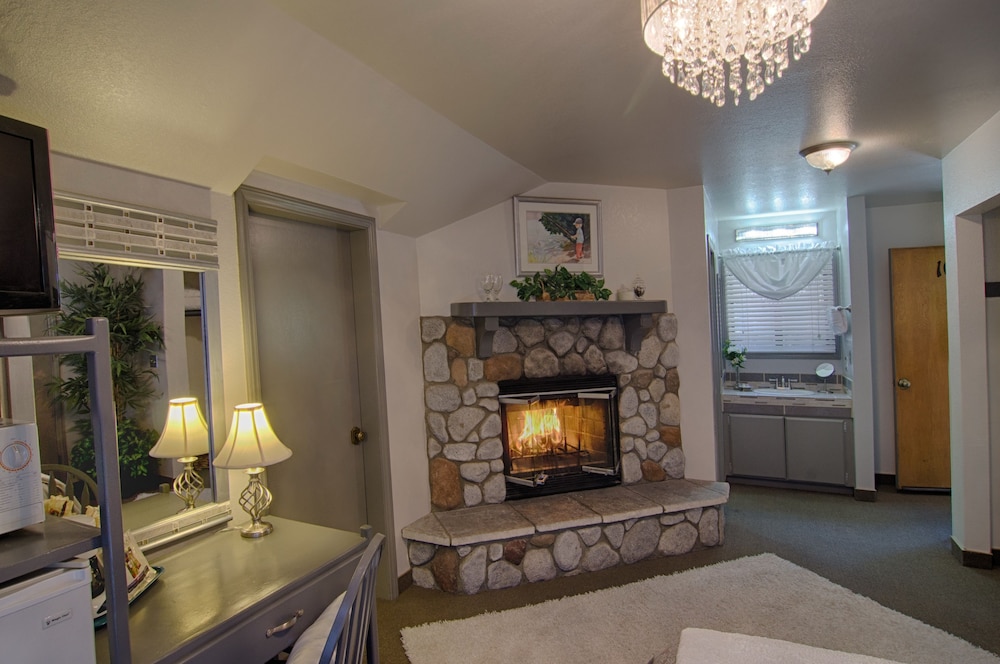 The North Shore Inn - photo 54