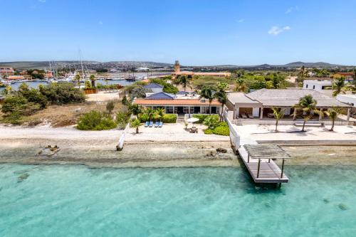 Oceanfront Villa Port of Call — 4-Star Luxury Hotel in Kralendijk, Bonaire, Sint Eustatius and Saba