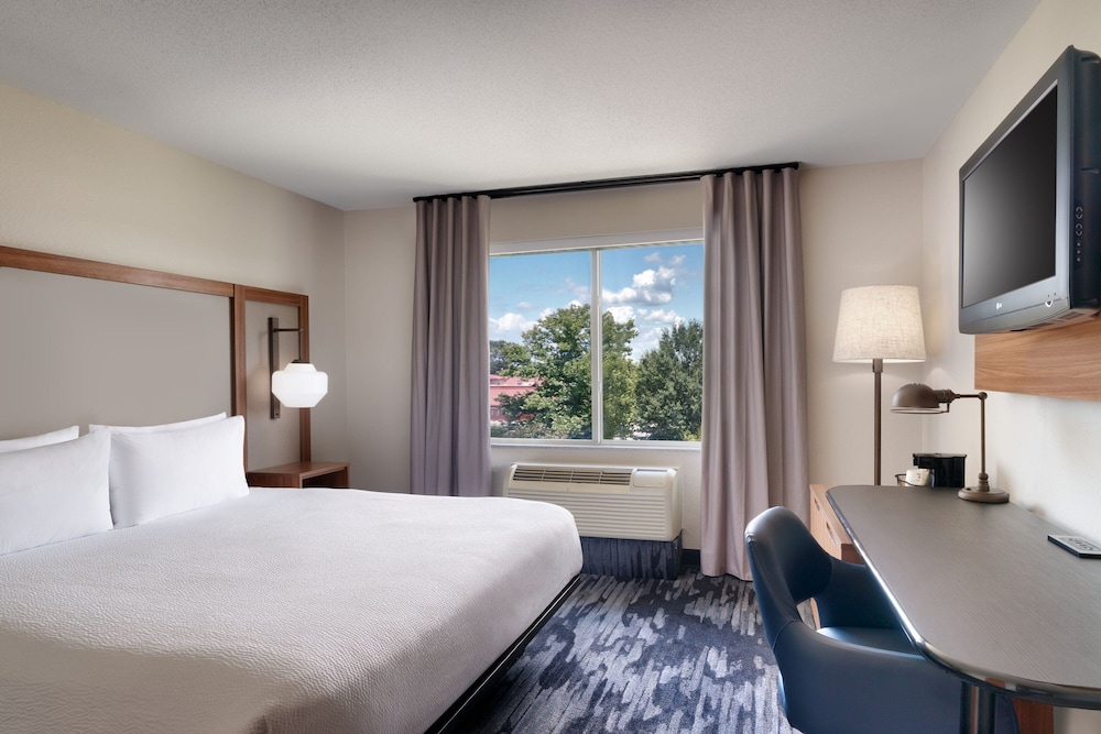 Fairfield Inn & Suites by Marriott Albany - photo 12