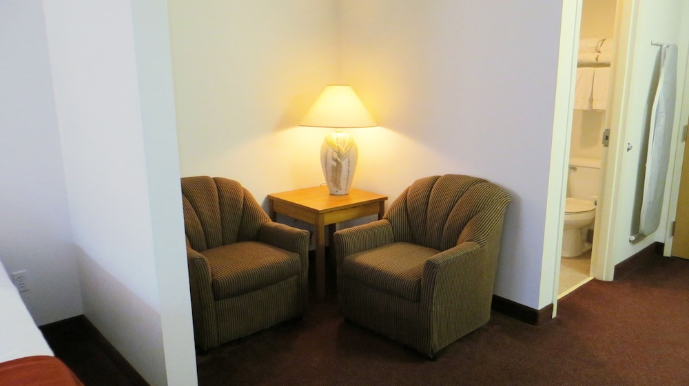 Peppermill Empress Inn - photo 33