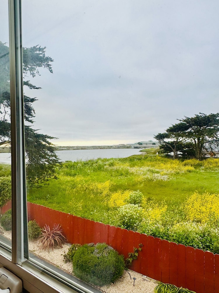 Captain's Inn at Moss Landing - photo 41