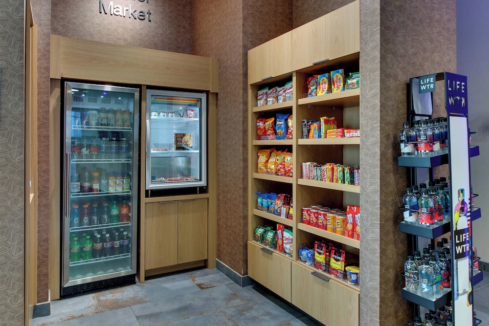 Fairfield Inn & Suites by Marriott Houston Brookhollow - photo 26