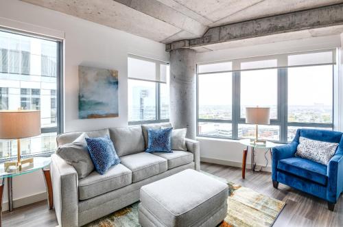 Modern Apt with Gym — 4-Star Luxury Hotel in Cambridge, United States