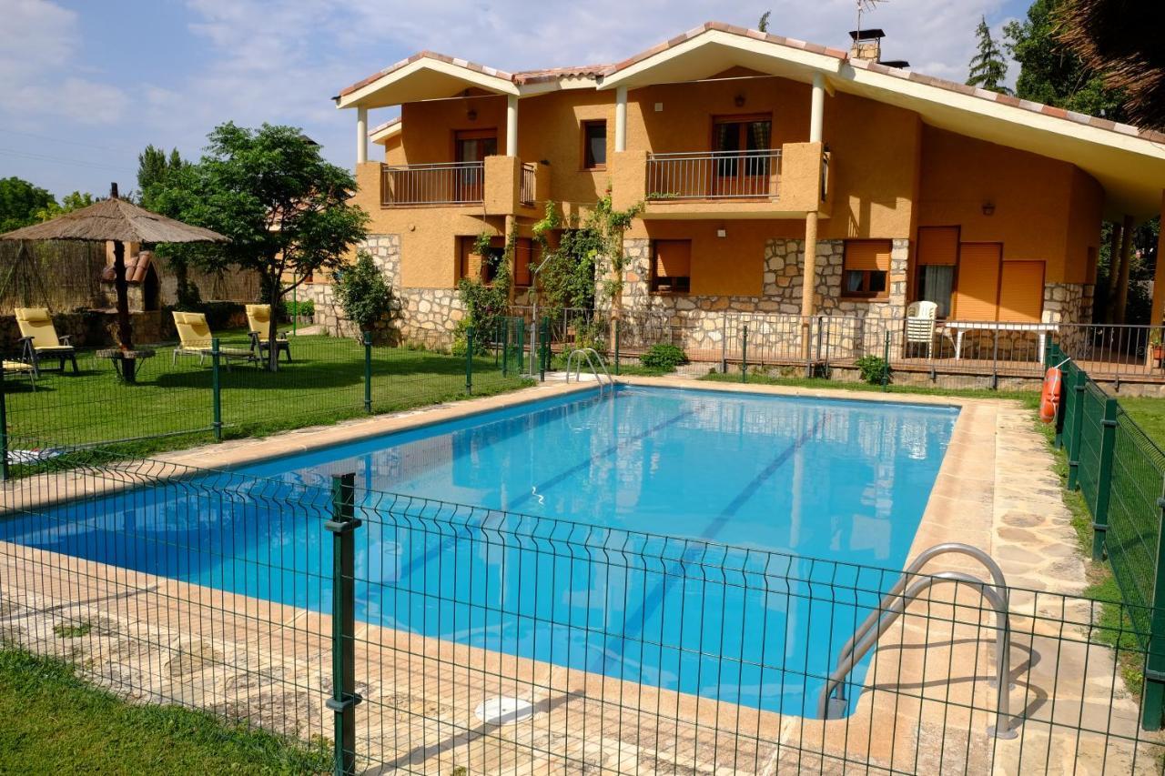 Casa Rural El Caz — 4-Star Luxury Hotel in Trillo, Spain