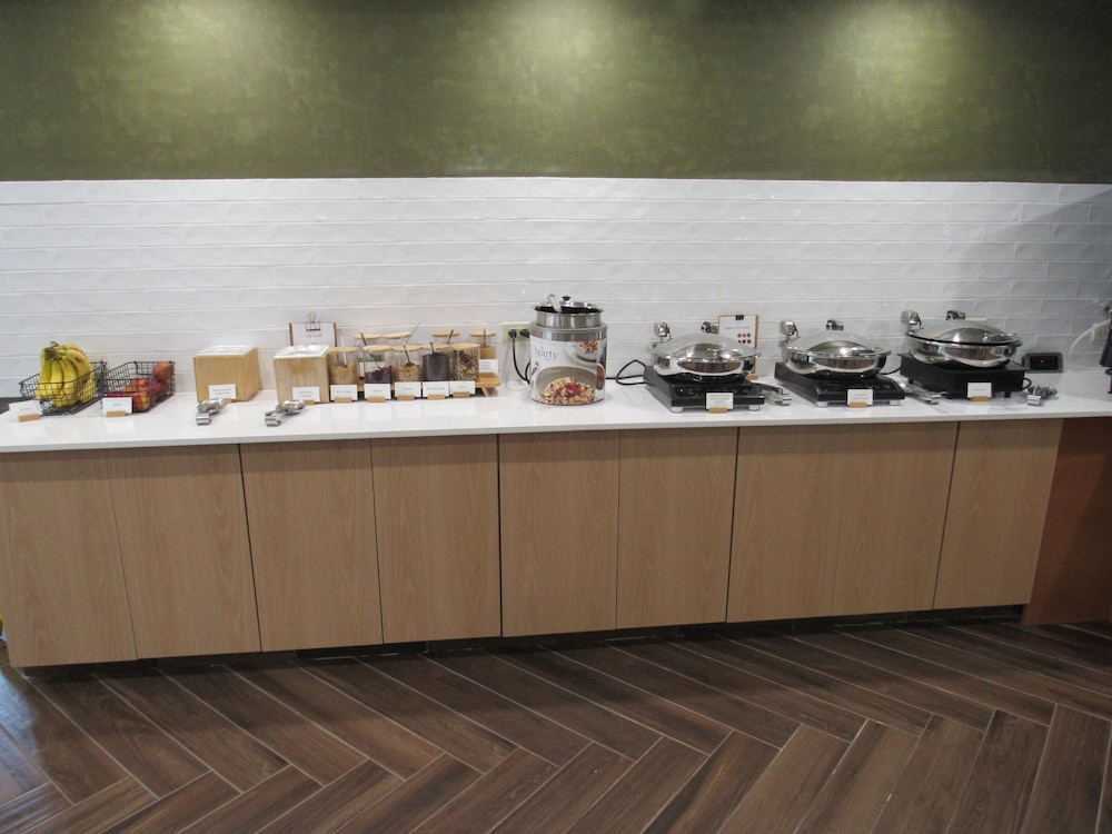 Fairfield Inn & Suites by Marriott Fort Wayne - photo 42