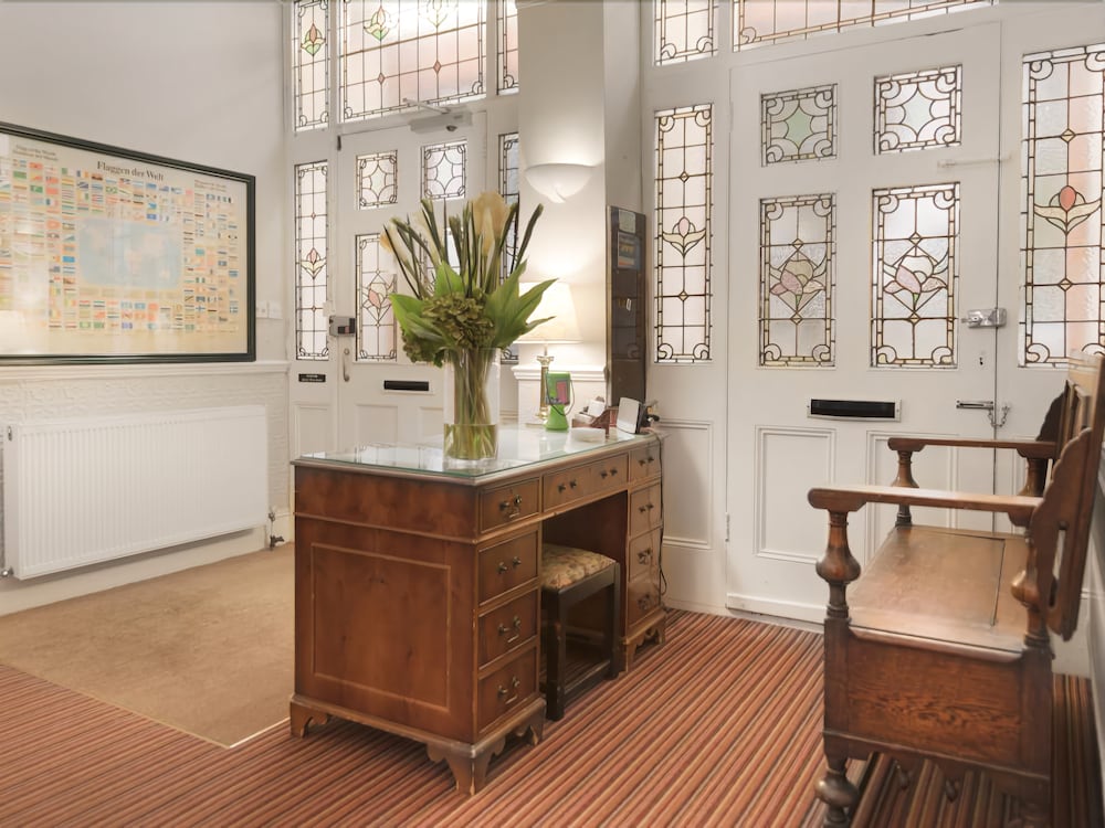 Brook Hotel - last minute hotel in London