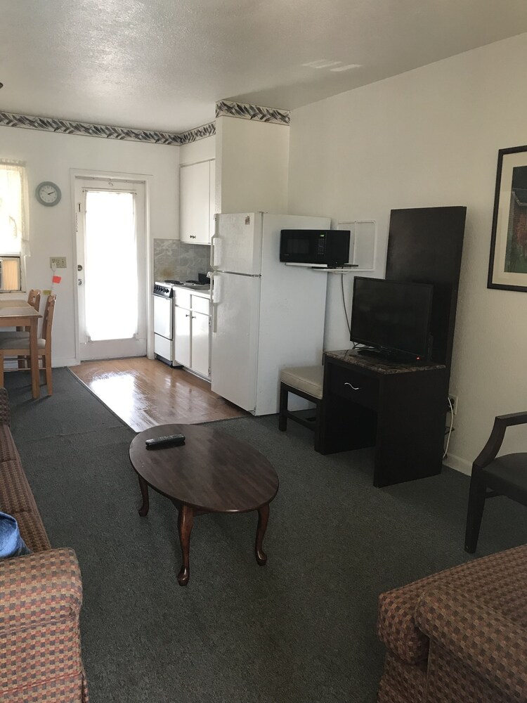Echo Sails Motel - photo 19