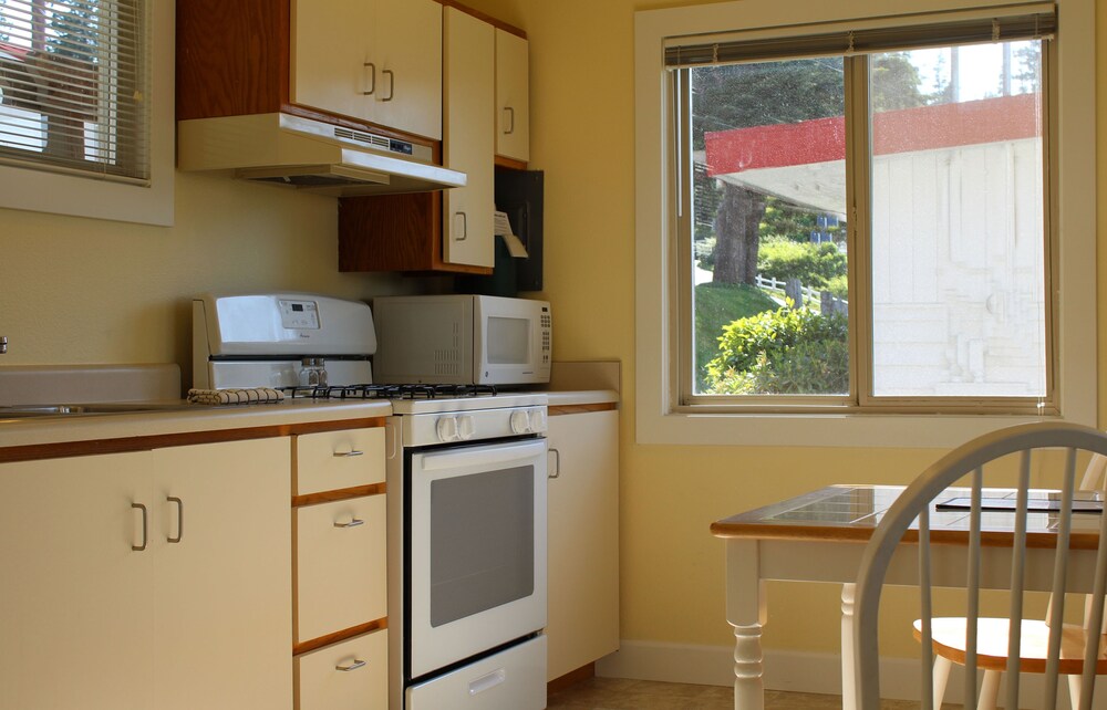 Anacortes Ship Harbor Inn - photo 16