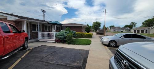 Husker Inn - photo 24