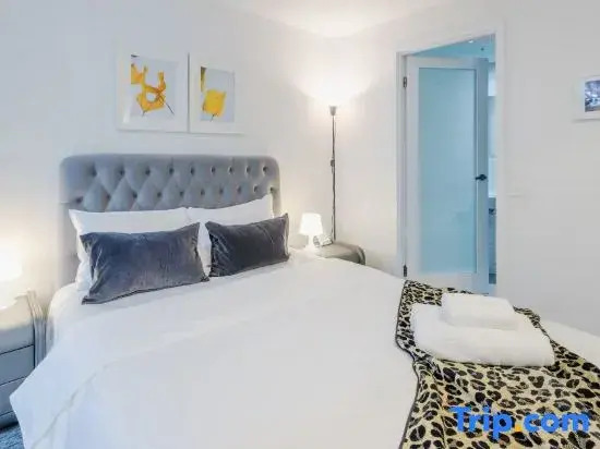 Stunning View 2B APT Free Parking in Dockland — 4-Star Luxury Hotel in Melbourne, Australia