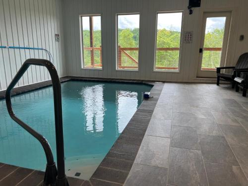 Whispering Mountain Waters - last minute hotel in Sevierville