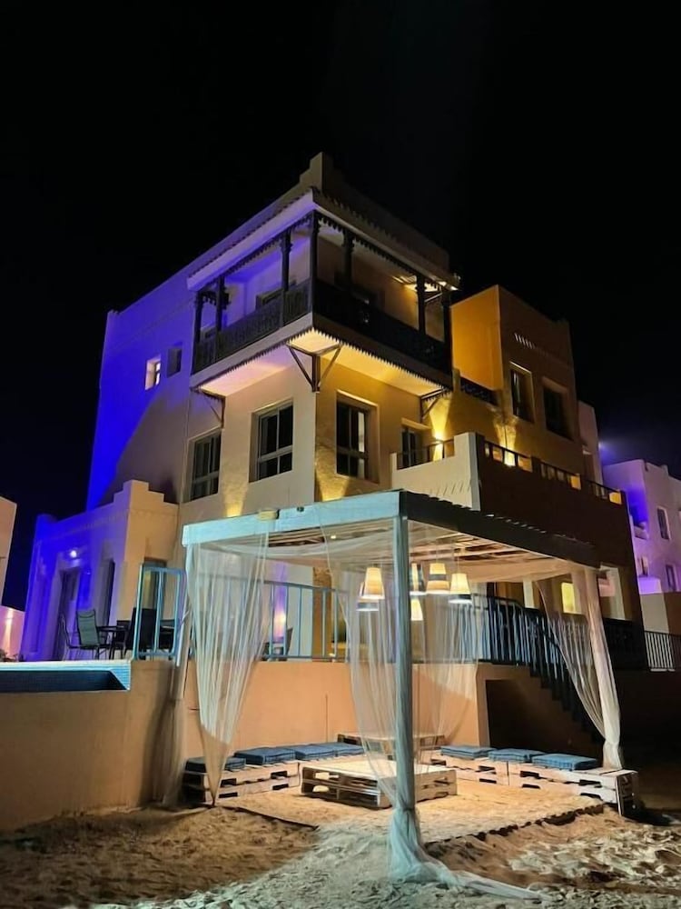 Wave Resort - last minute hotel in Abqaiq