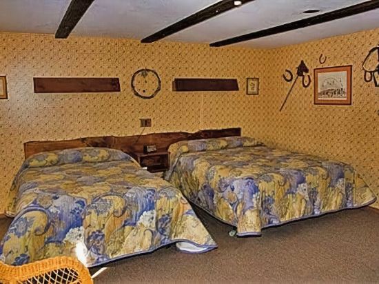 The Combes Family Inn - photo 13