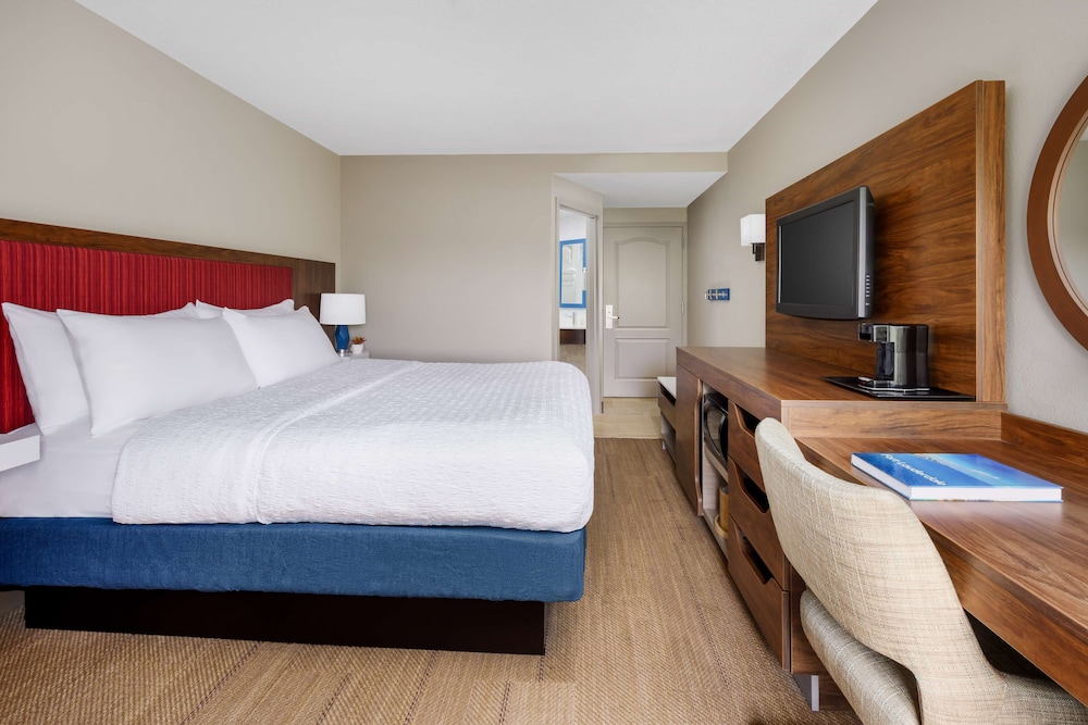 Hampton Inn Ft. Lauderdale Cypress Creek - photo 12