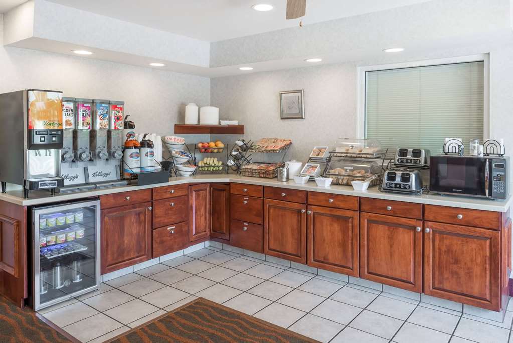 Baymont by Wyndham Rolla - photo 26