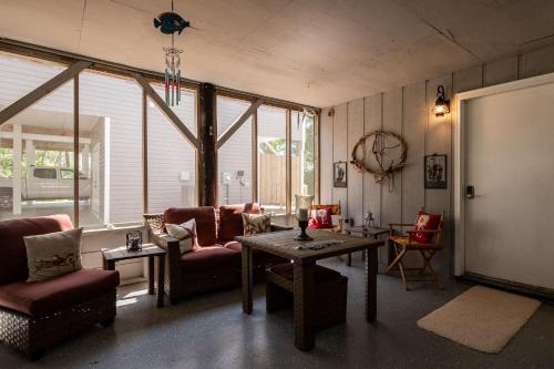 Beaching & Griping by Oak Island Accommodations - photo 35
