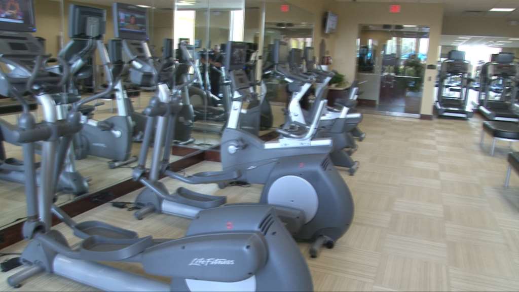 Florida Hotel & Conference Center in the Florida Mall - photo 8