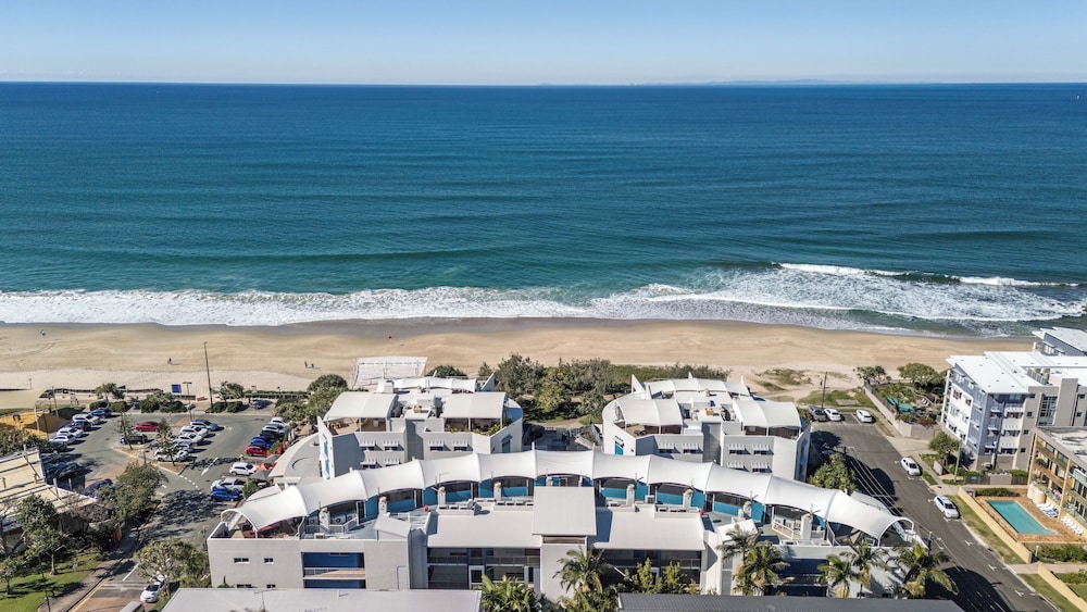 Rolling Surf Resort - carbon neutral hotel in Kings Beach