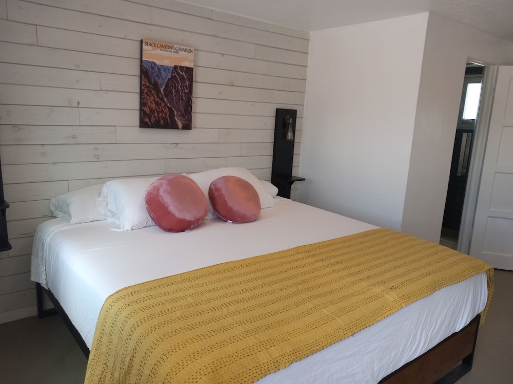 Little Canyon Inn - photo 11