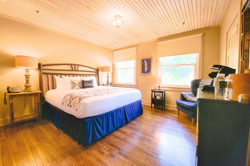 Historic Tapoco Lodge Resort - photo 7