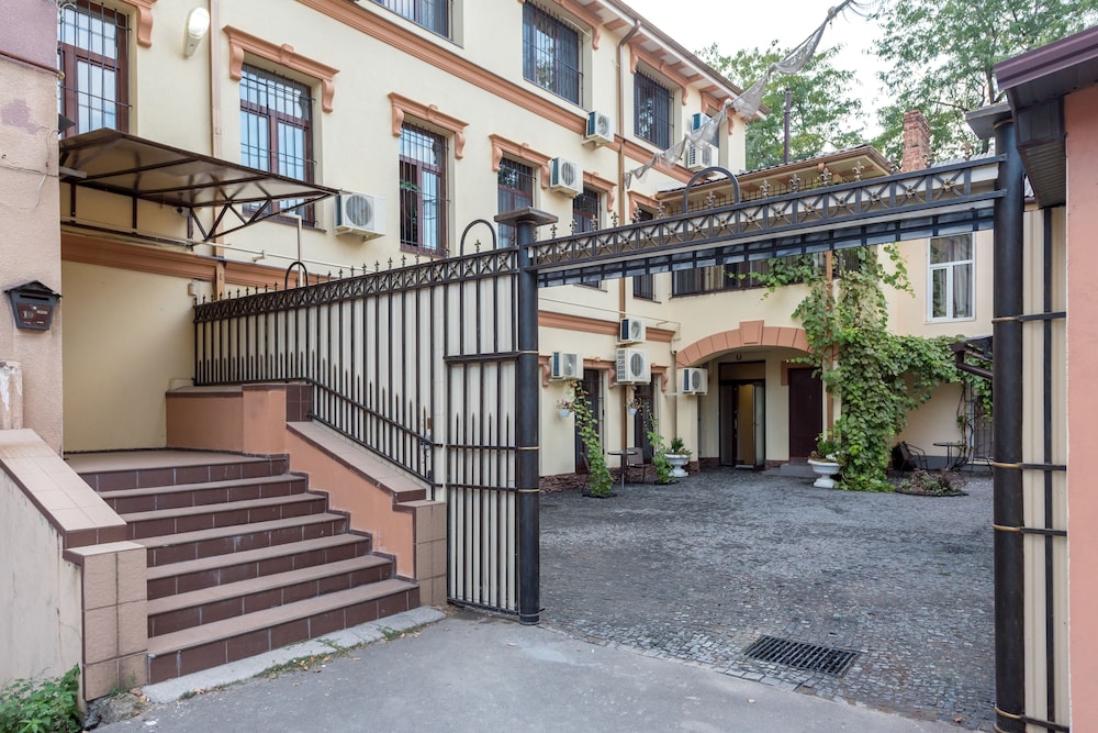 TsaTsa Hotel Hostel - last minute hotel in Odessa