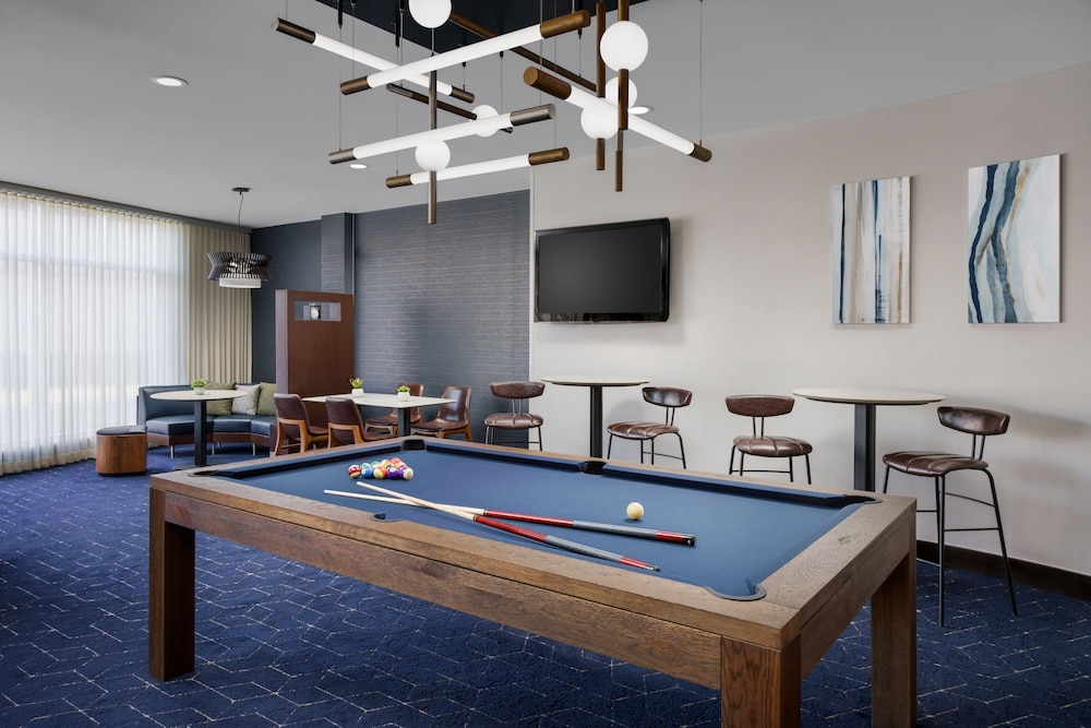 Courtyard by Marriott Keene Downtown - photo 33