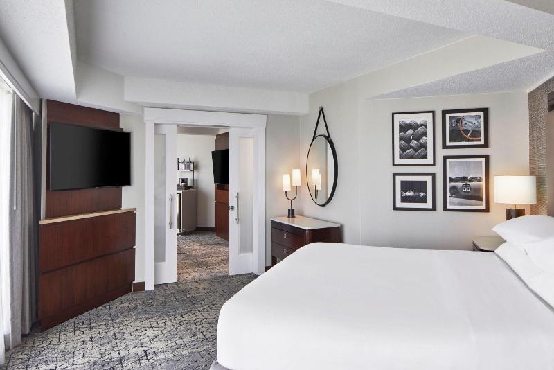 Sheraton Indianapolis Hotel at Keystone Crossing - photo 53