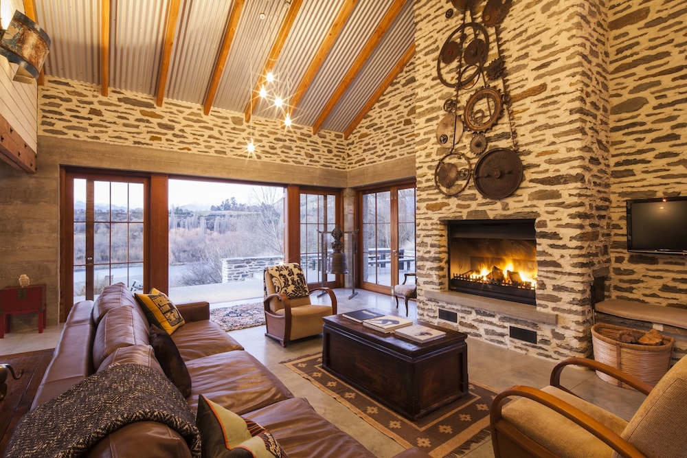 Shotover Point Lower Shotover — 4-Star Luxury Hotel in Queenstown, New Zealand