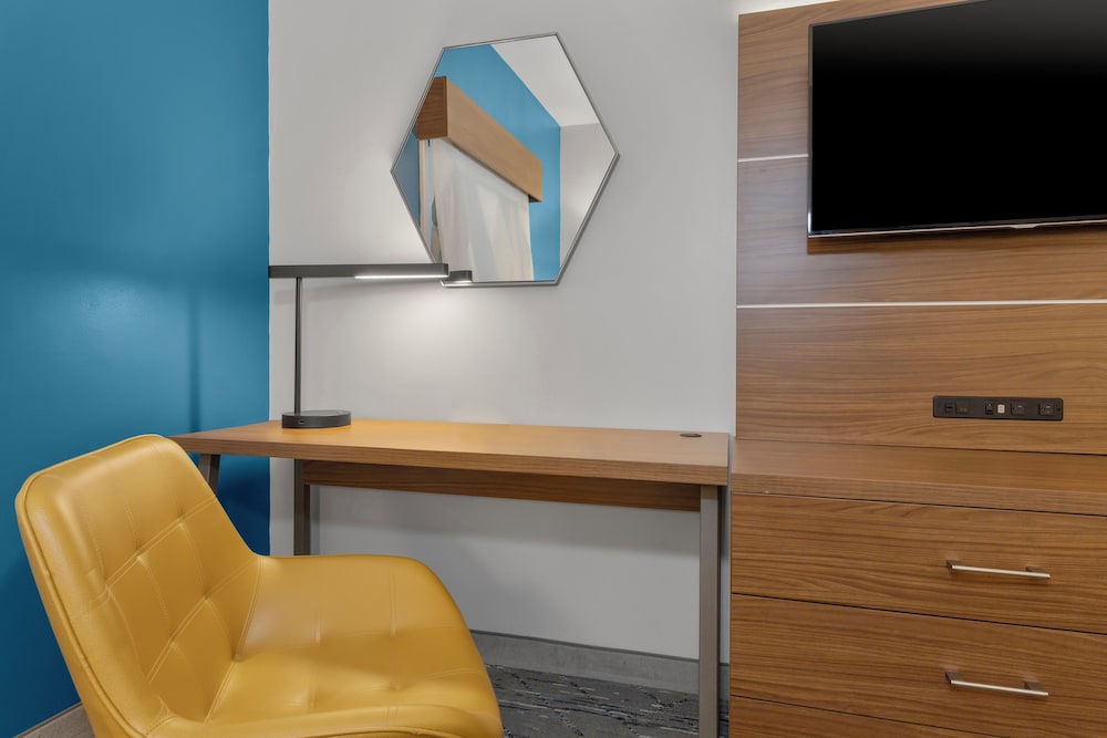 Holiday Inn Express Hotel & Suites West Coxsackie by IHG - photo 15