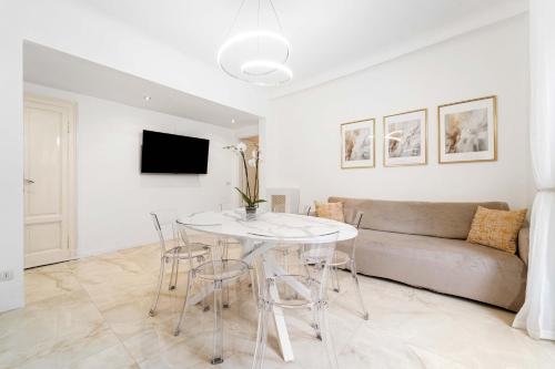 Central Apartment 10 min to Duomo — 4-Star Luxury Hotel in Milan, Italy