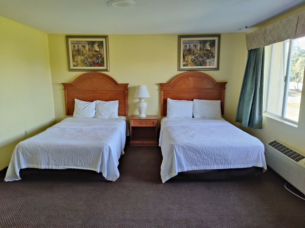 Days Inn by Wyndham Stockton - photo 11