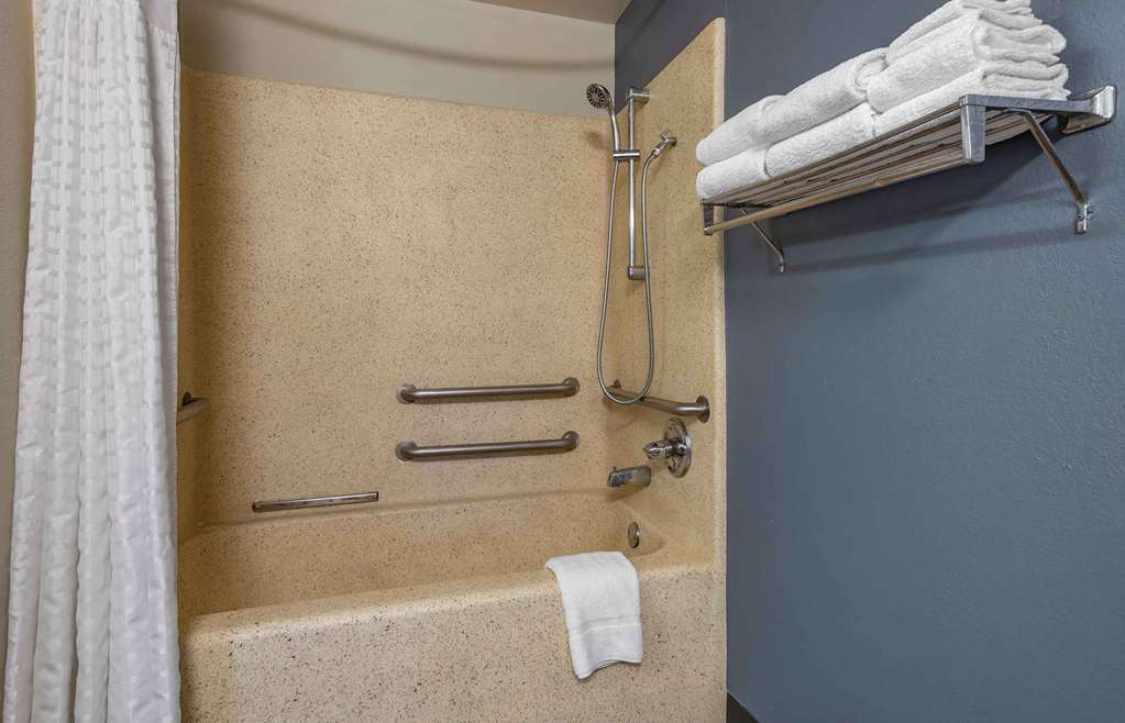 Extended Stay America Suites Edison Raritan Center - photo 29